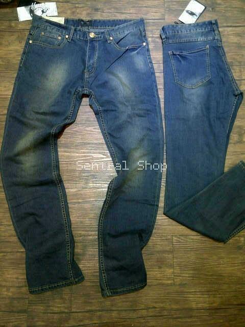 Terjual Celana Jeans dan Baju LEVIS 100 Original Import 