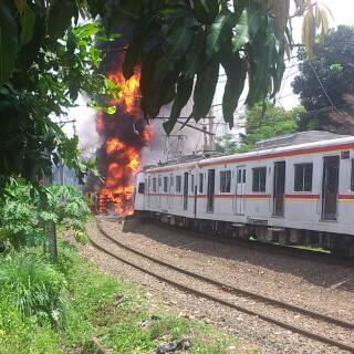 Kereta VS Truck Tangki