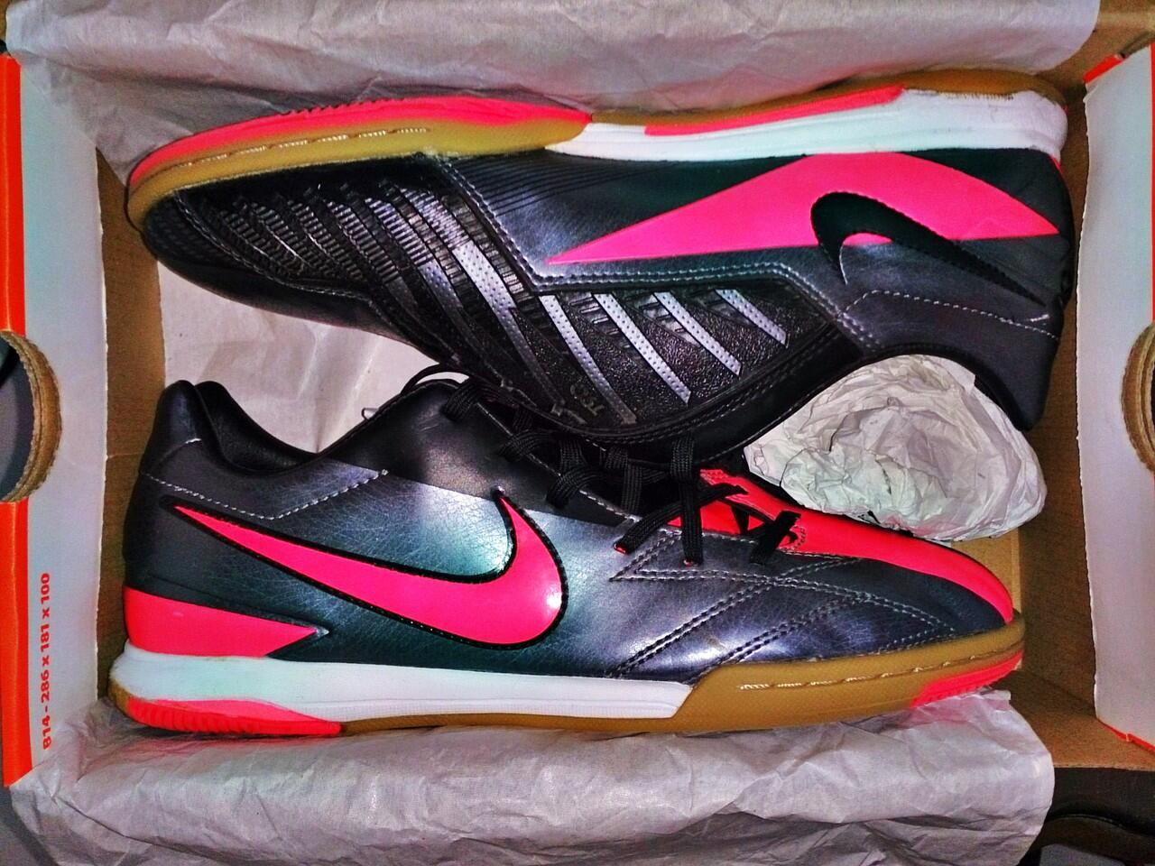 jual nike t90