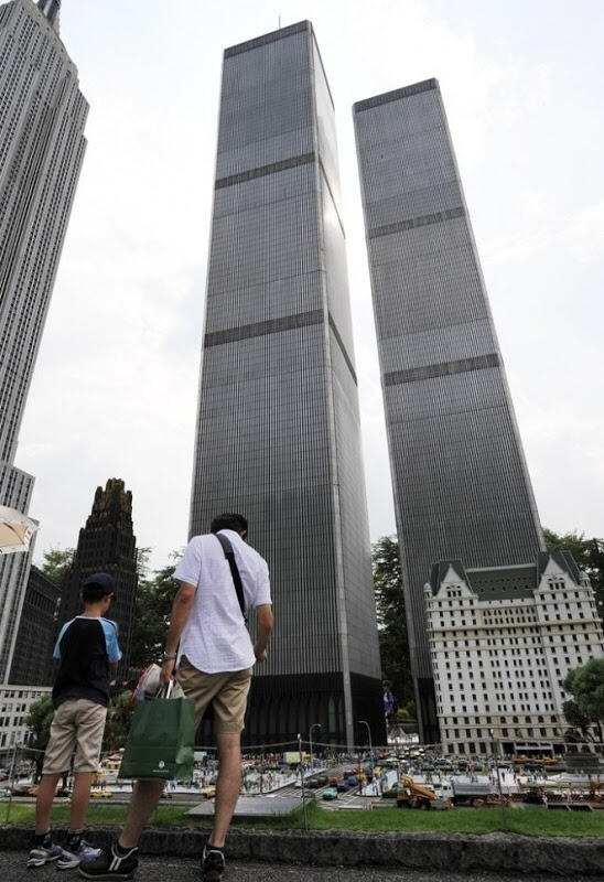 Yuk Menjelajah Miniatur Landmark Dunia di Tobu World Square Jepang