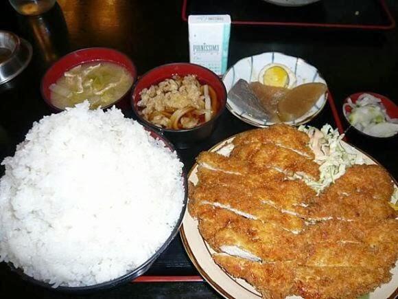 Kumpulan Foto-Foto Makanan Porsi Raksasa Di Jepang