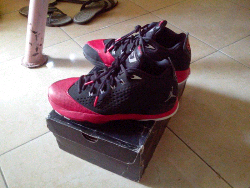 fs : sepatu basket original air jordan cp3 vII size 9..not kobe,lebron