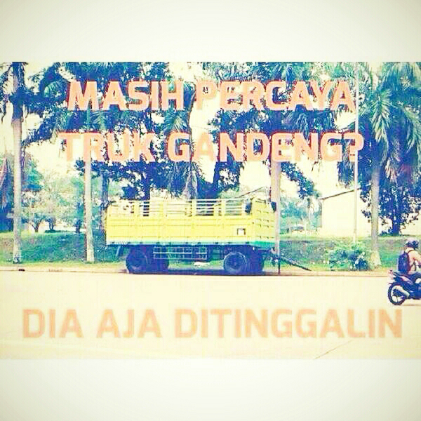 Truk gandengan ? udah engga tuh