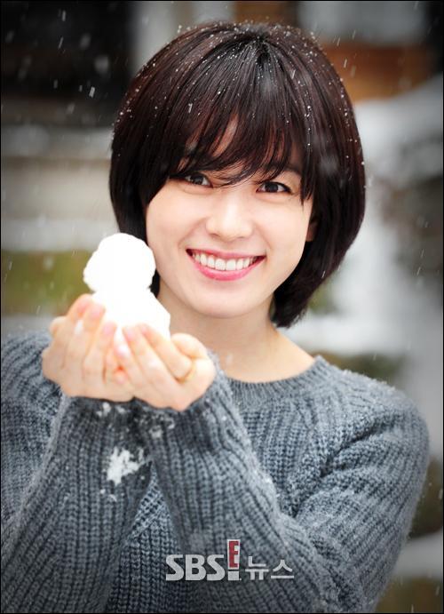 (FANS THREAD ) CANTIK DAN ELEGANNYA ARTIS HAN HYO JOO ( BENING INSIDE )