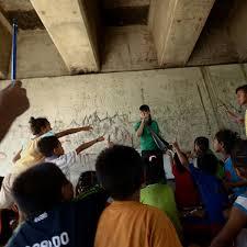 Sekolah Kolong Jembatan di India