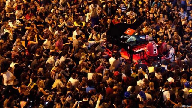 Kekuatan Musik di Tempat Tak Biasa