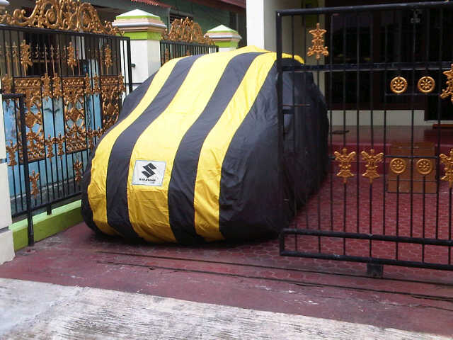 Finest Touch Raja Car Cover / Selimut Mobil Raja