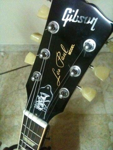 Terjual Gibson LP slash truss rod cover | KASKUS