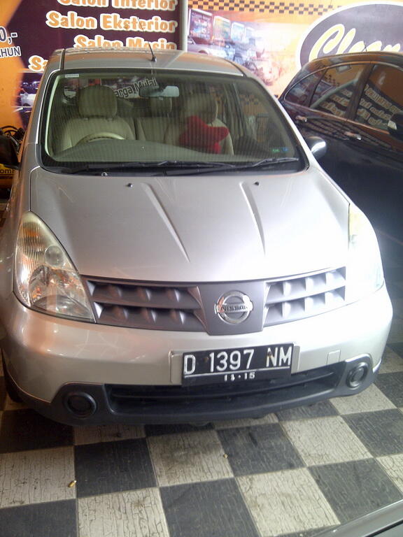 NISSAN GRAND LIVINA SV 1,5 M/T 2010 (NOVEMBER)