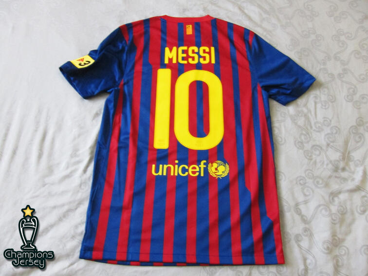 Barcelona 2011-12 MESSI CWC Patch Original size S - SALE Authentic Nike
