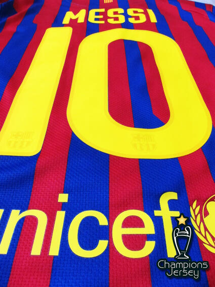 Barcelona 2011-12 MESSI CWC Patch Original size S - SALE Authentic Nike