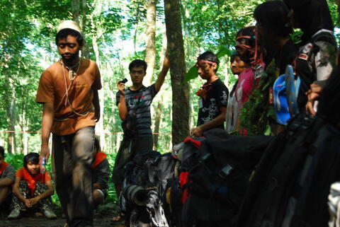 Kebiasaan Unik Agan yang hampir mustahil dihilangkan &#91;&#91;Orang Indonesia kan? Masuk&#93;&#93;