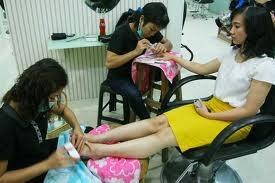 Hal yang Bisa Dilakuin Saat Nunggu Pacar di Salon&lt;&lt; NYESEL GA MASUK