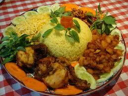 Menunggu pagi dengan Menu Sarapan pagi