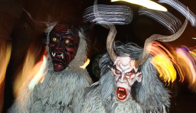 Parade "Kaum Pagan" di Kota Wina