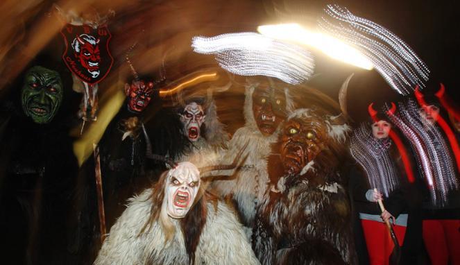 Parade "Kaum Pagan" di Kota Wina