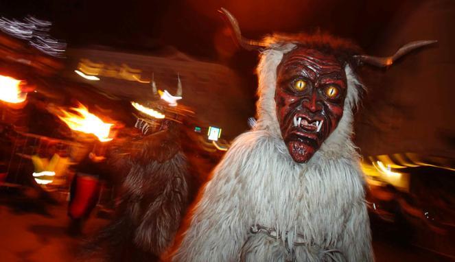 Parade "Kaum Pagan" di Kota Wina