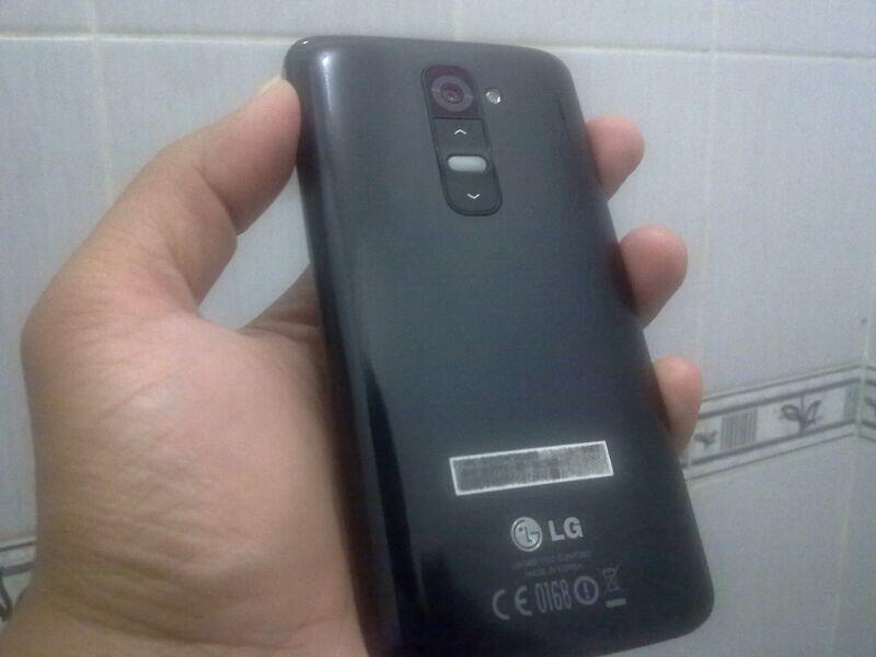 Like New LG G2 32GB Pembelian Oktober 2013 (Garansi Resmi LG Indonesia)