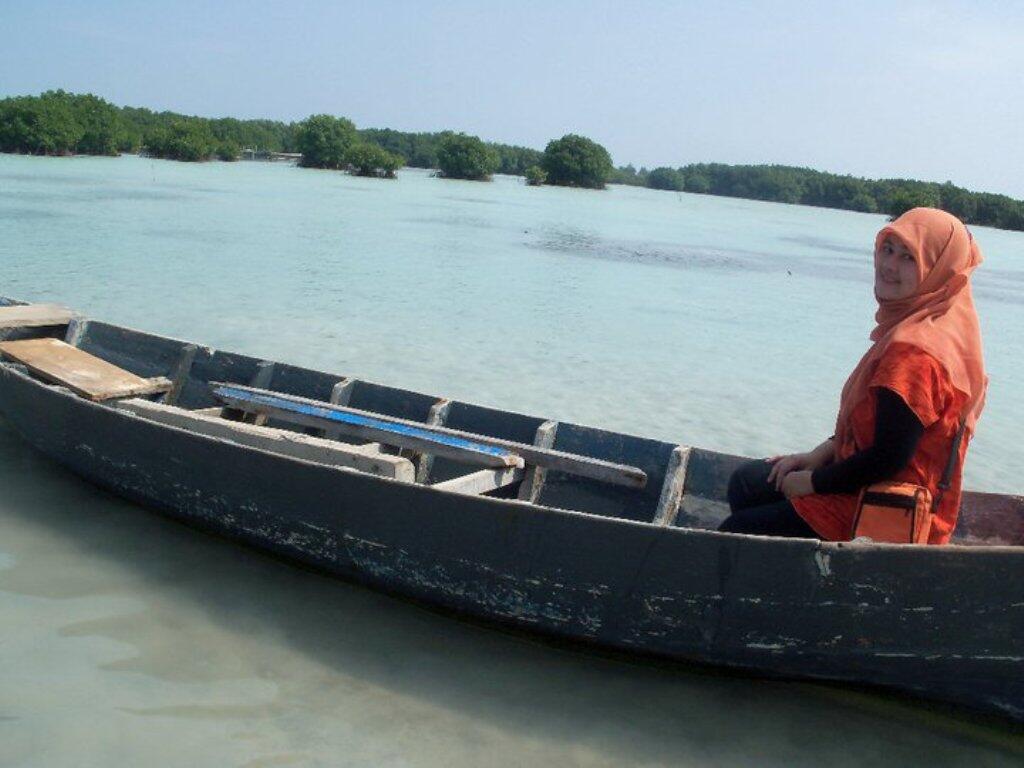 PANTAI PASIR PERAWAN: Sensasi Wisata Pantai Kuta di Jakarta
