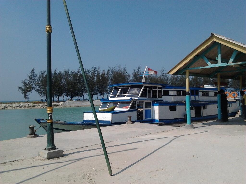 PANTAI PASIR PERAWAN: Sensasi Wisata Pantai Kuta di Jakarta