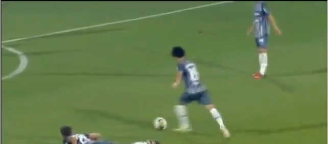 Free kick paling gila sedunia gan!