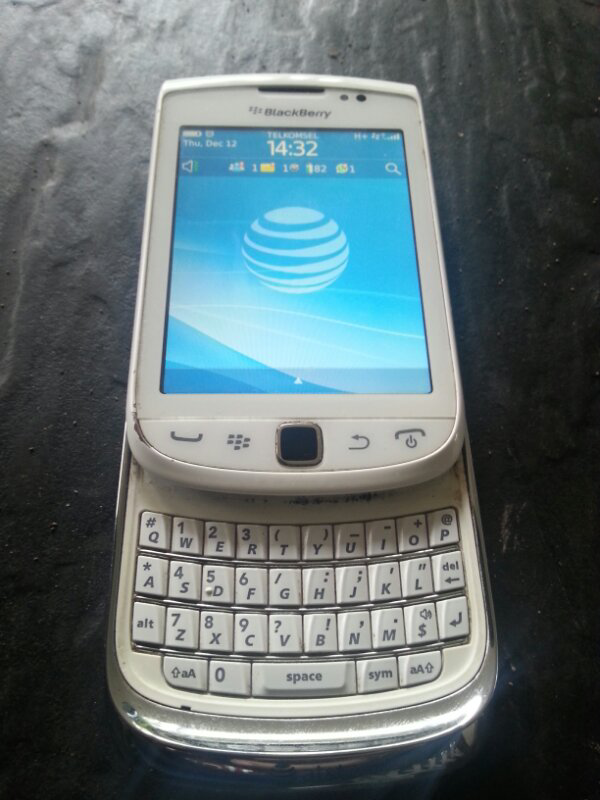 WTS BlackBerry 9810 (Torch 2)