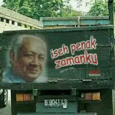 TULISAN TULISAN TRUK YG BIKIN KITA NGAKAK ..