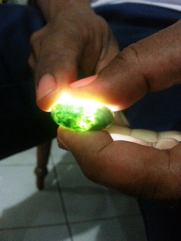 jual batu sungai dareh pucuk pisang big size