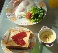 Menunggu pagi dengan Menu Sarapan pagi