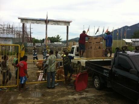 Melihat Transaksi Lompat Pagar di Batas RI-PNG