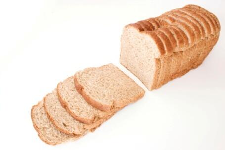Roti Tawar atau Roti Manis yang Lebih Bernutrisi untuk Sarapan?
