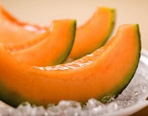 2 Buah Melon Yubari Dilelang Seharga Rp 157 Juta!