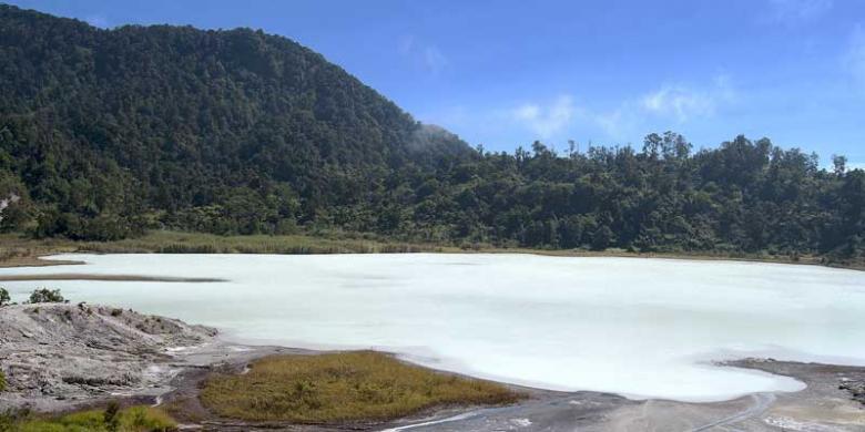 Pengalaman Mistis di Telaga Bodas Garut