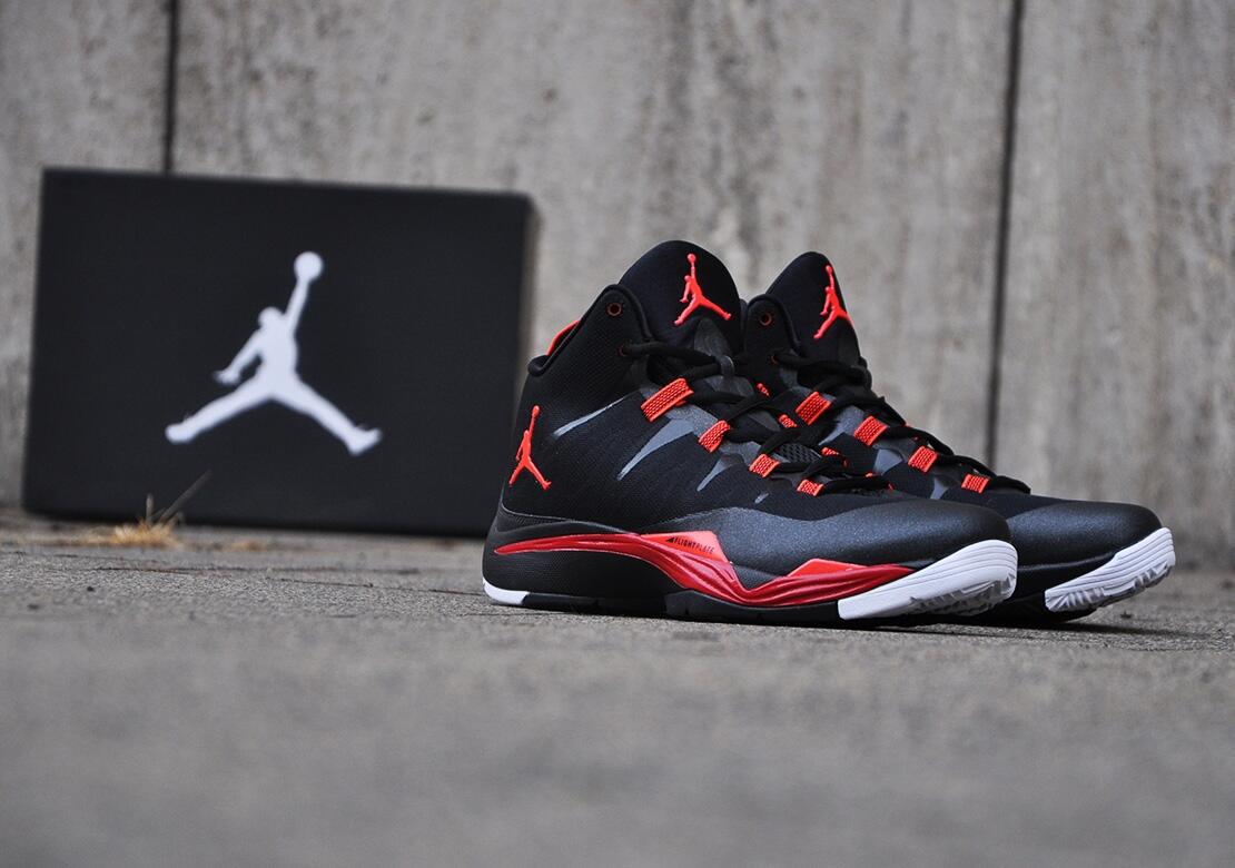 Terjual Sepatu Nike 100% Original. Kobe 8 System , Air Max Lebron X Low , Jordan Super.Fly 2 