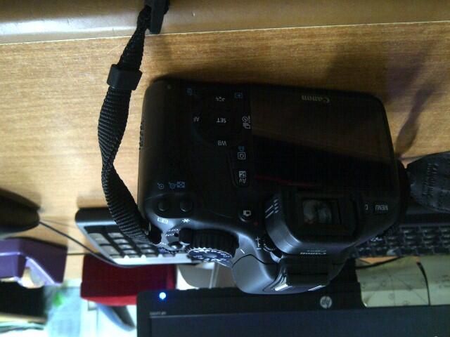 &#91;WTS&#93; CANON EOS 550D + EF-S 55 IS KIT