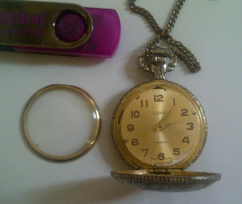 Minta tulung gan.. pocket watch merk "ilona" swiss, ori swiss kah??