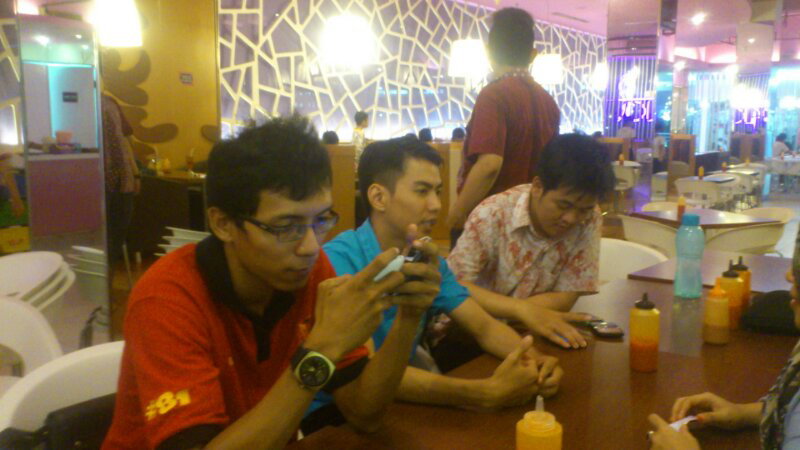 &#91;Field Report&#93; Gathering &amp; undangan makan bersama @SolariaID