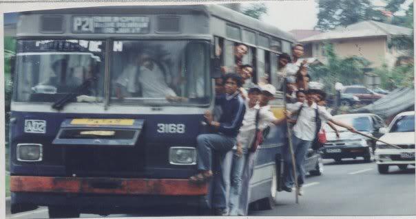 &#91;Kocak&#93; Bus diperkosa sama penumpangnya