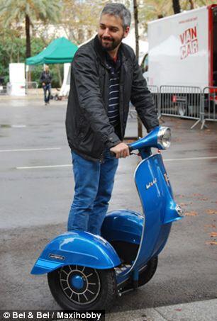 Vespa Unik Harga $ 4.000