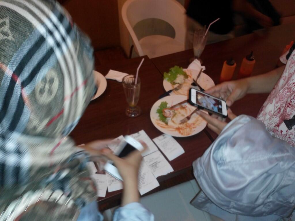 &#91;Field Report&#93; Gathering &amp; undangan makan bersama @SolariaID