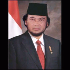 Punya banyak istri, Rhoma dinilai
pas pimpin Indonesia