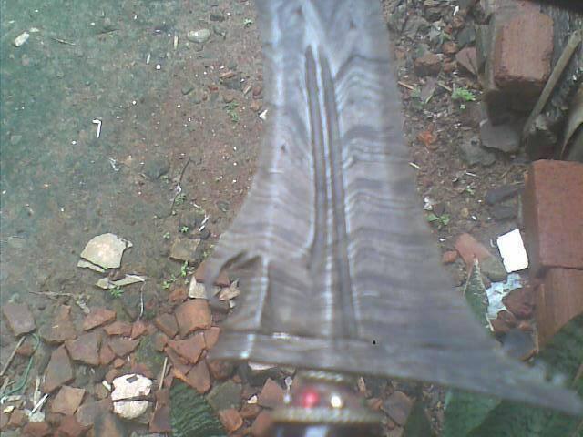 dimaharkan tasbeh gelang rogosukmo + batu dan keris