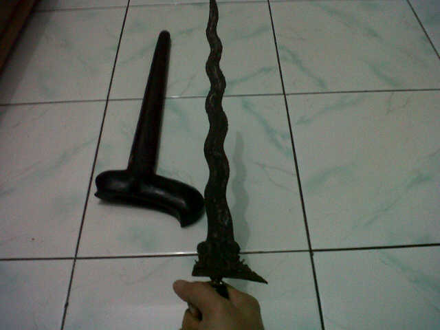 KERIS OMYANG JIMBE LUK 9