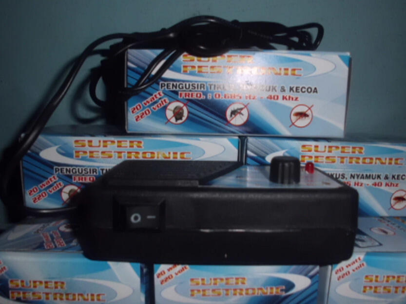 Super Pestronik Pengusir Tikus Hebat
