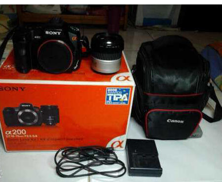 Sony Alpha 200