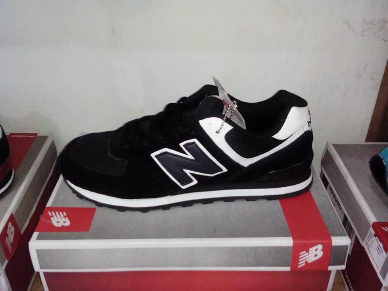 terjual sepatu kets casual new balance nb 574 classic yang terjual sepatu kets casual new balance nb 574 classic yang