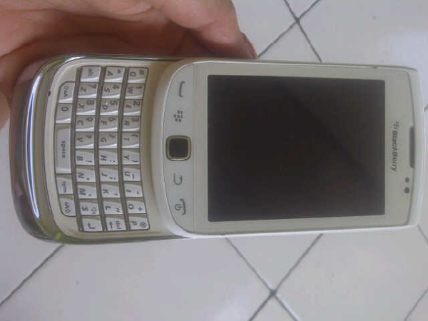 Blackberry 9810 White, Fullset, Ex Tam, Masuk gan !!