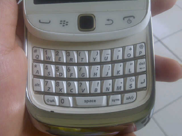 Blackberry 9810 White, Fullset, Ex Tam, Masuk gan !!