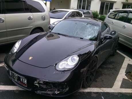 Porsche yang Menabrak Sepeda di Sudirman Disopiri Steven Christian 