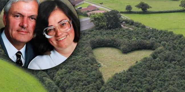 Makam Bentuk Hati, Tanda Cinta Suami Pada Istri